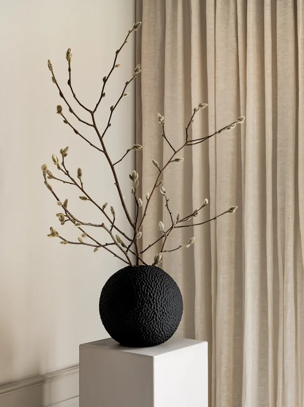 Hot Kaia Black Vases