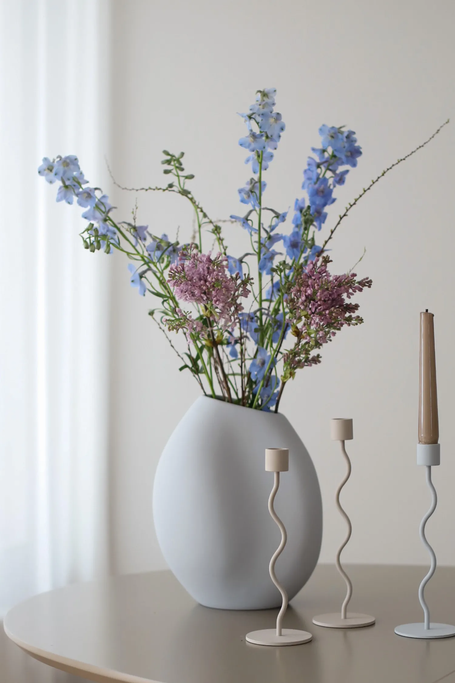 lee_vase_pale_blue_cm_1.webp Outlet Lee Vase Pale Blue 28cm Vases