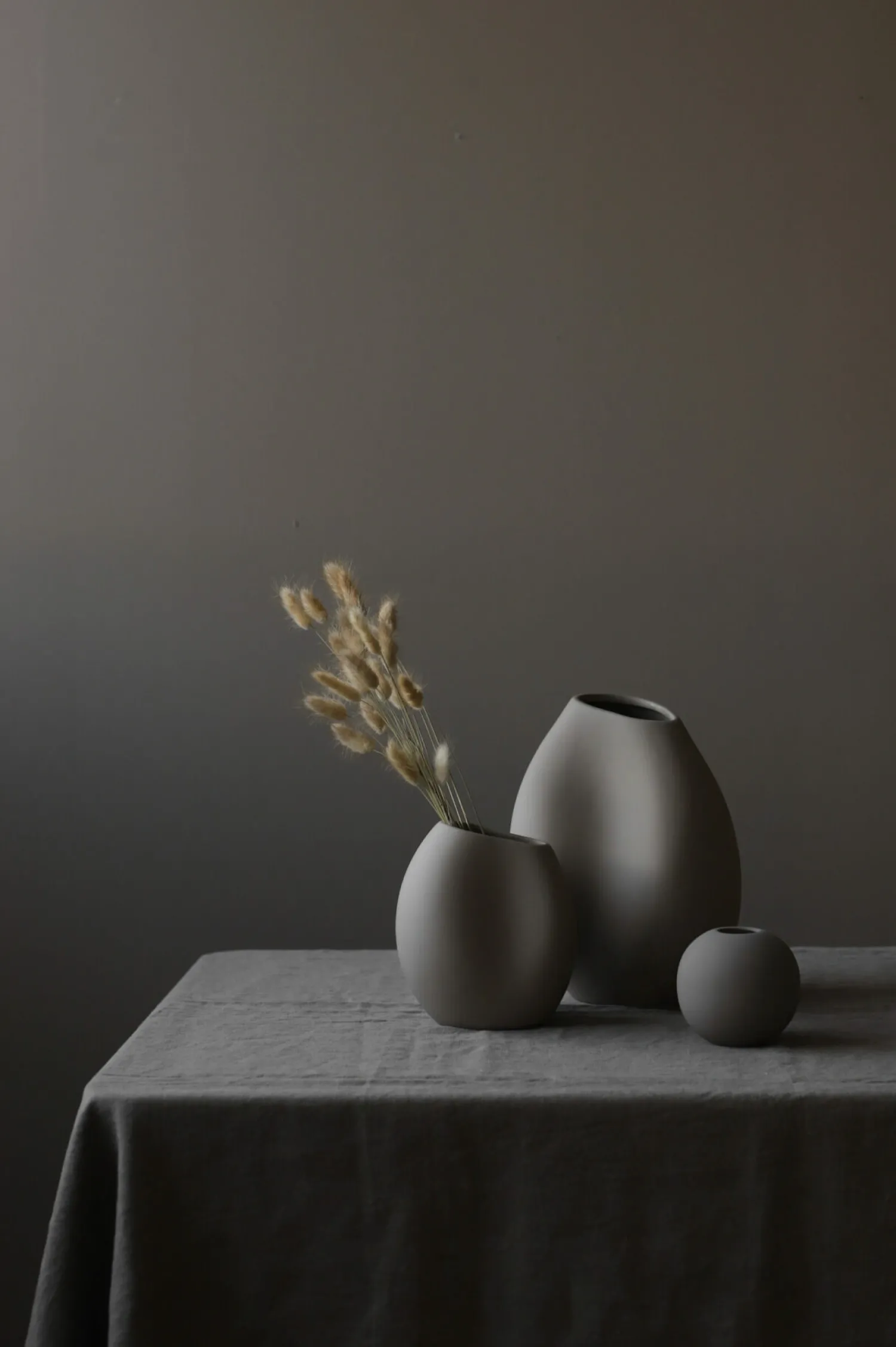 lee_vase_sand_cm_1.webp Best Sale Lee Vase Sand 28cm Vases