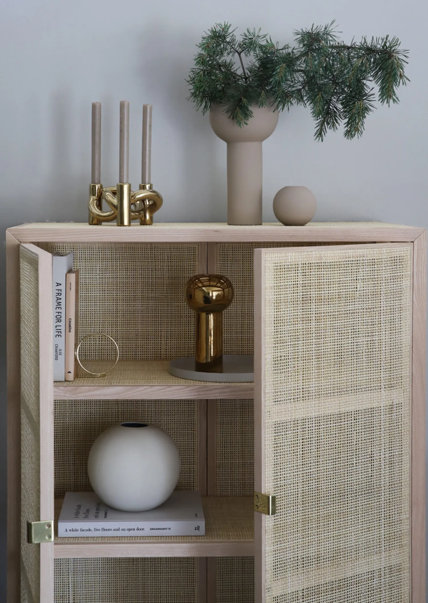 lykke_three_gold_1.webp Best Lykke Three Gold Candlesticks & Candle Holders