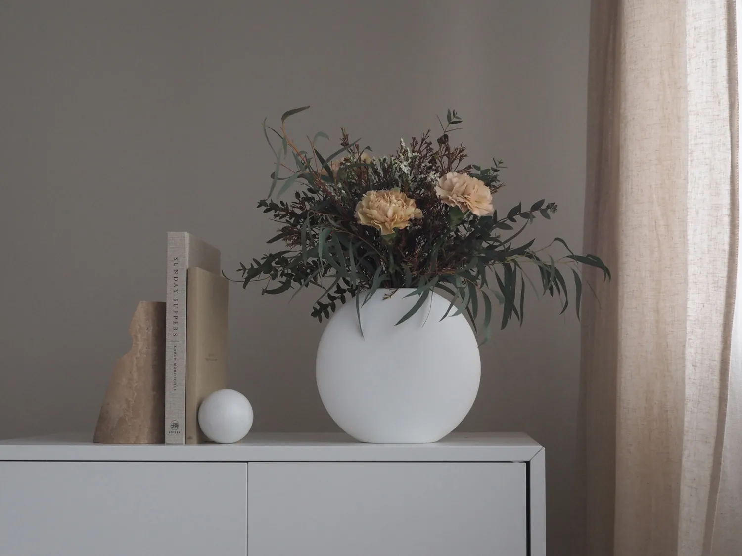 pastille_white_1.webp Store Pastille White Vases