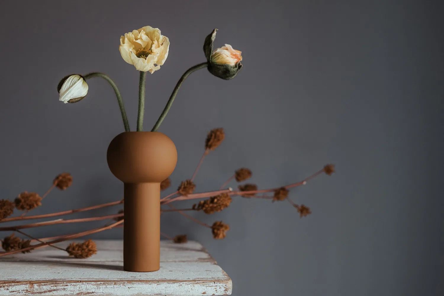 pillar_vase_coconut_1.webp Fashion Pillar Vase Coconut Vases