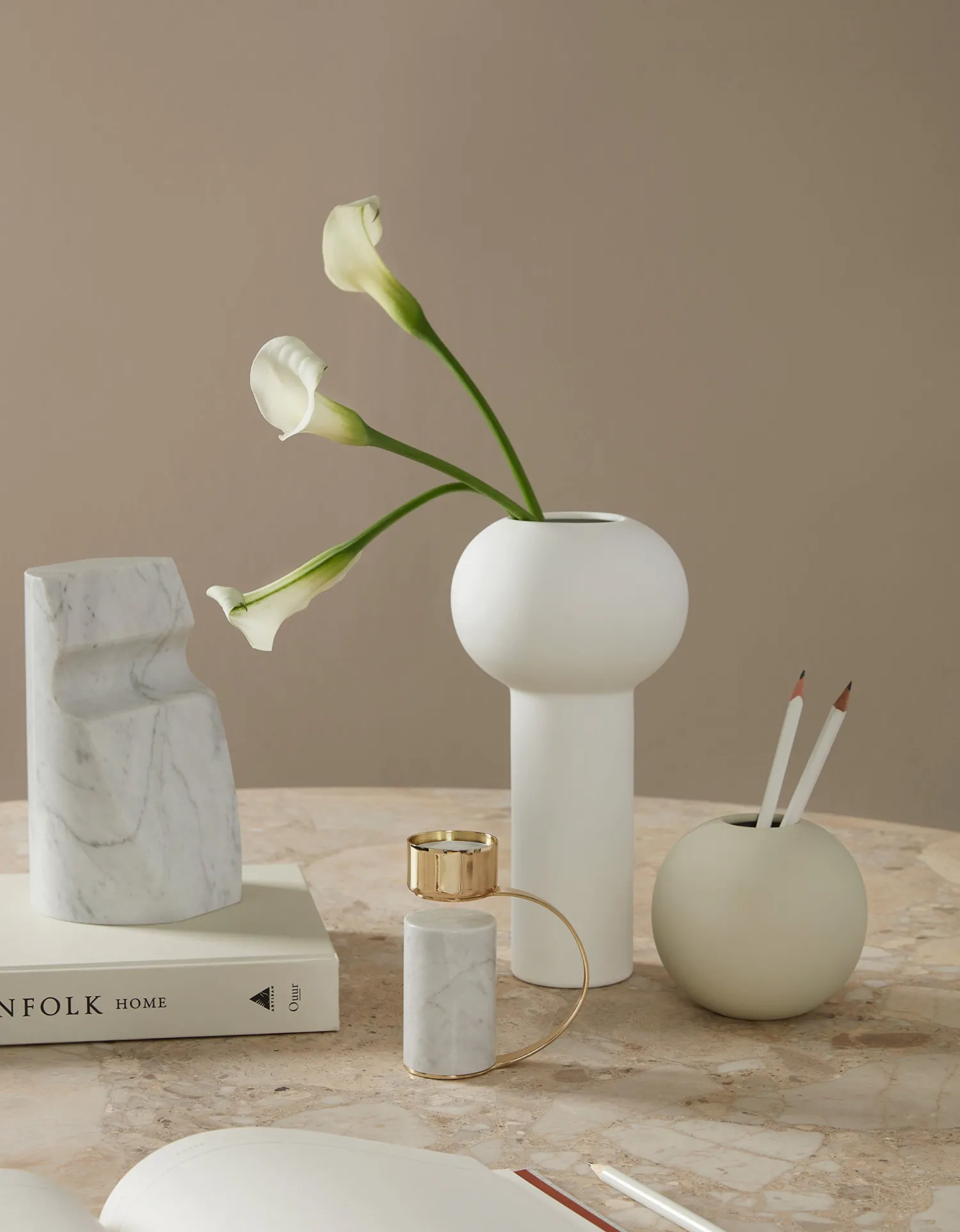 pillar_vase_white_1.webp Online Pillar Vase White Vases
