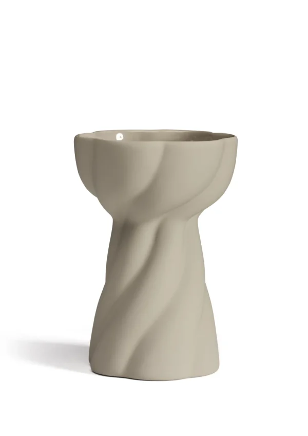 Store Twist Bulb Sand Vases | Seasonal