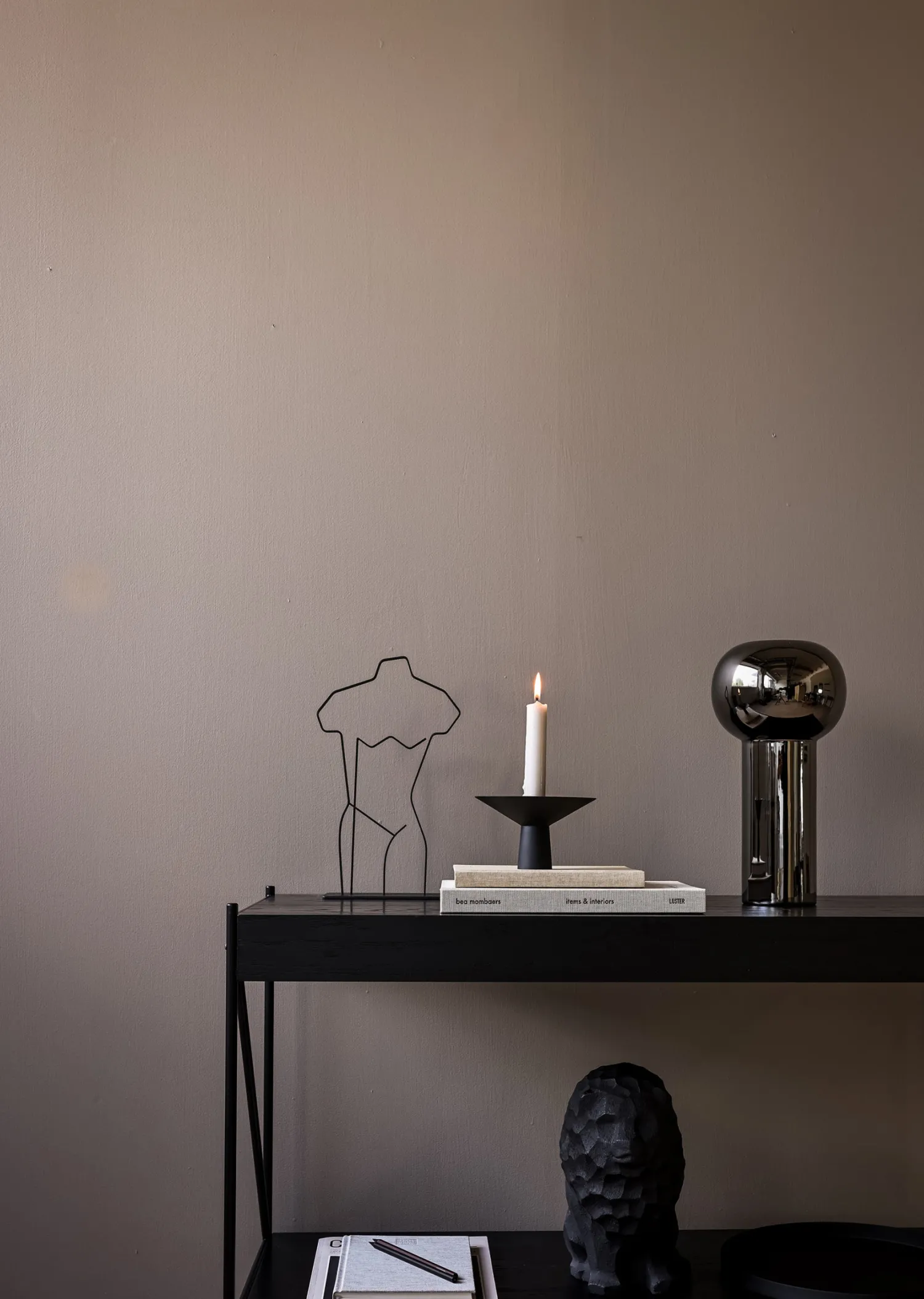 uma_candle_black_1.webp Cheap Uma Candle Black Candlesticks & Candle Holders