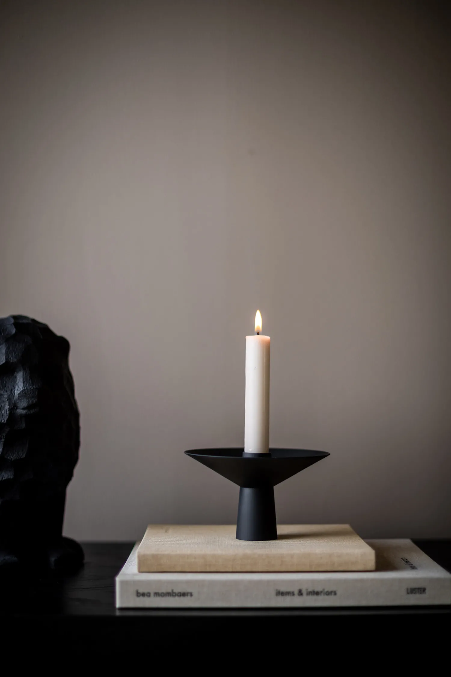 uma_candle_black_2.webp Cheap Uma Candle Black Candlesticks & Candle Holders