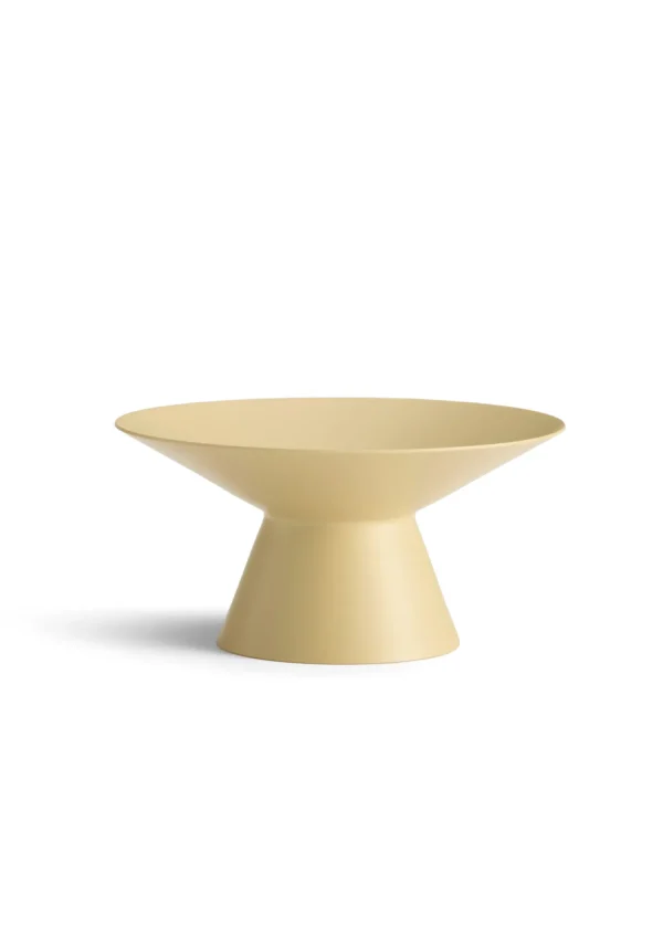 Store Uma Tealight Peanut Candlesticks & Candle Holders
